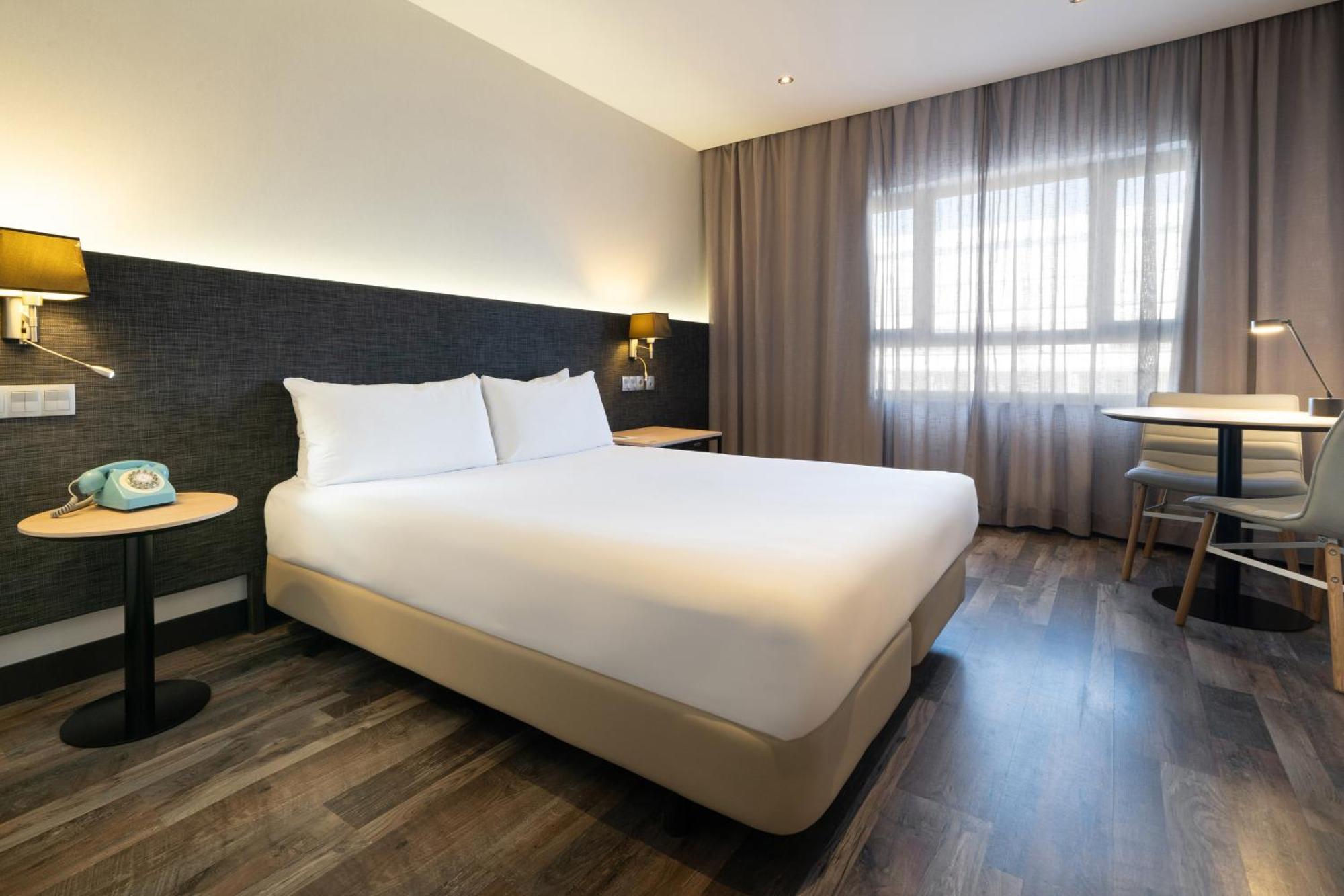 Hotel Cadiz Paseo Del Mar, Affiliated By Melia Kültér fotó